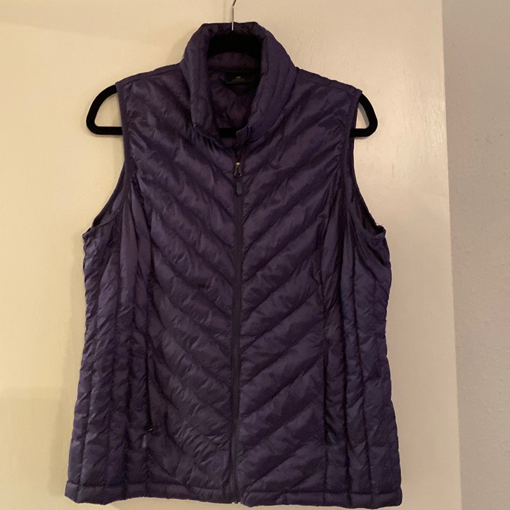 32degrees Purple puff vest large